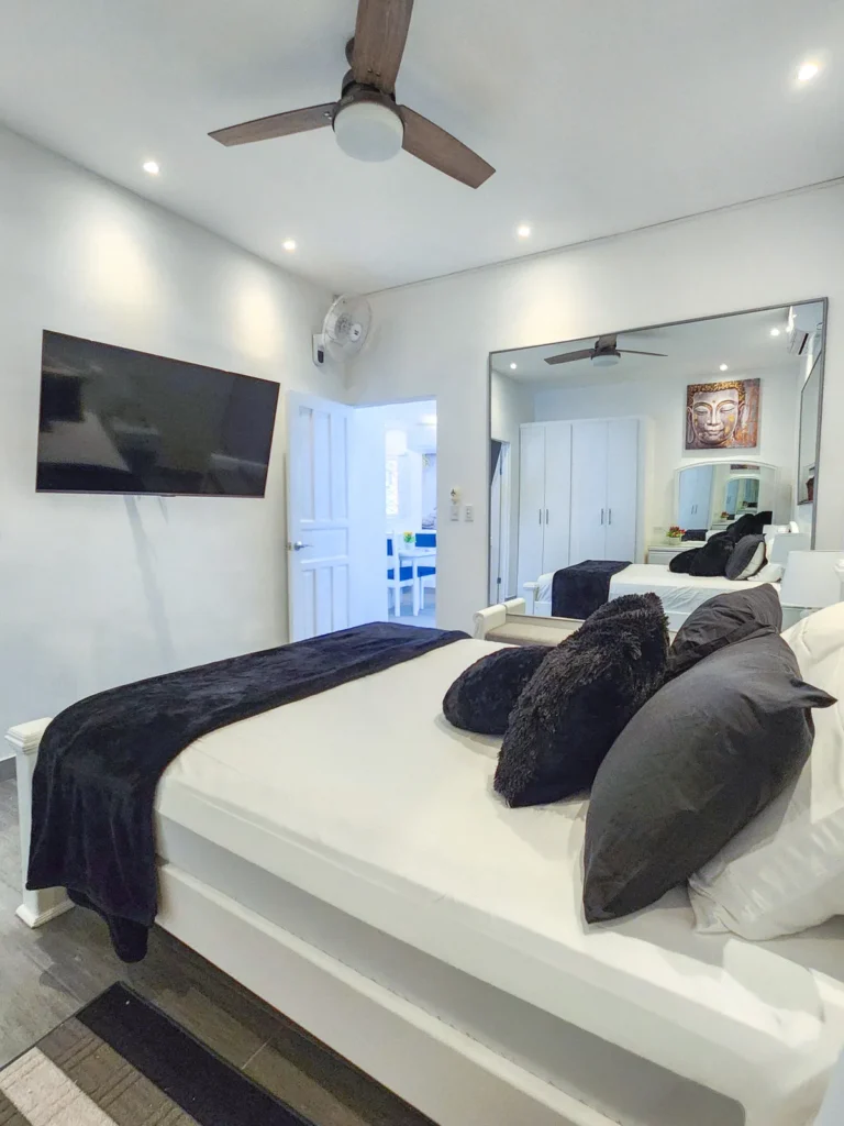 Spacious Apartment · Photo 8