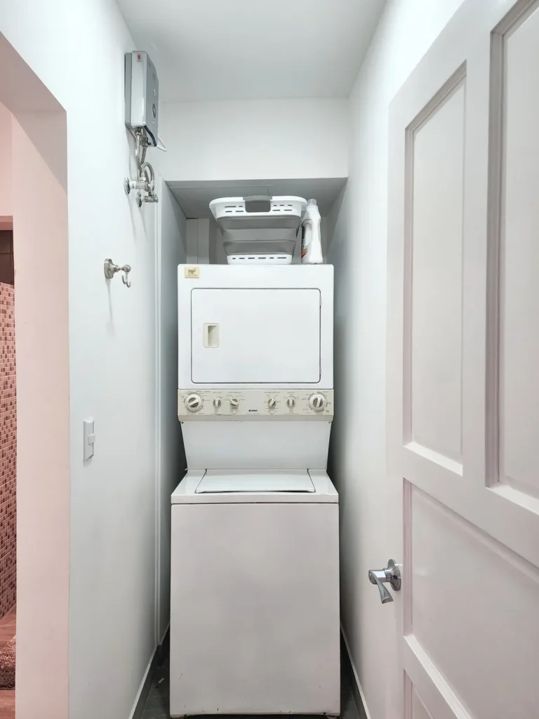 Spacious Apartment · Photo 14